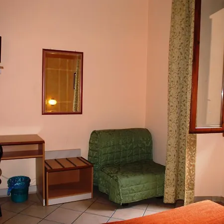 ホテル Casa Mia 2*