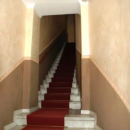Casa Mia 2*