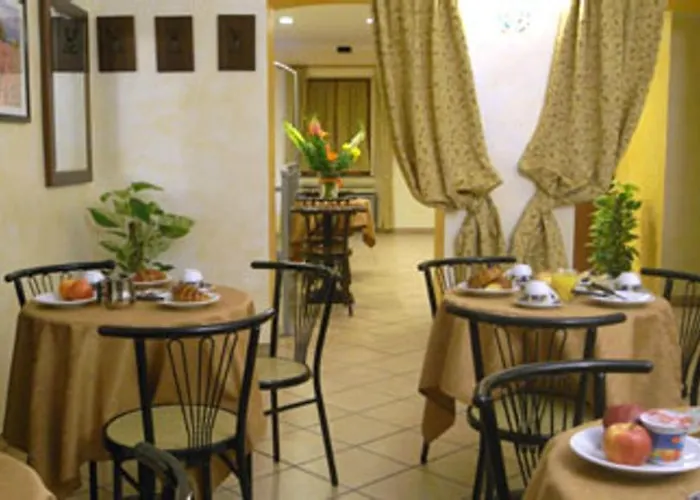 Отель Casa Mia 2*