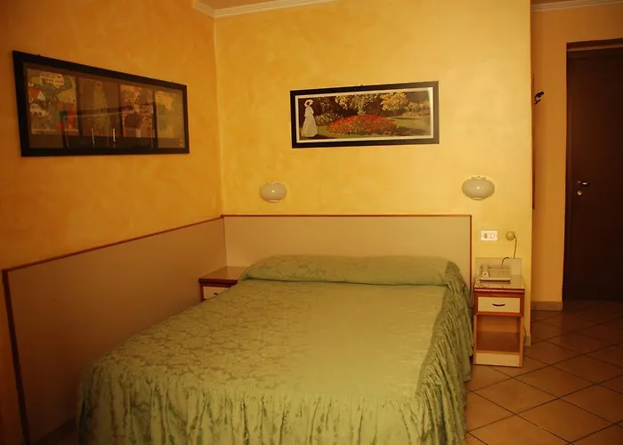 Casa Mia 2*